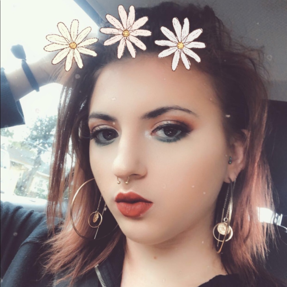 Meet your Posher, Mallory